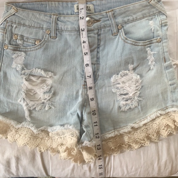 Juniors - Celebrity PINK Jeans, Size 3 - Picture 8 of 10